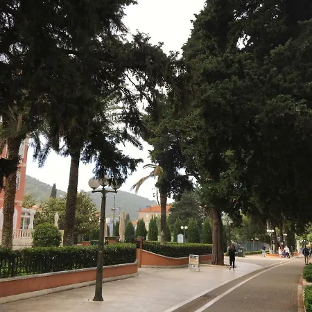 Concordia Apartament *